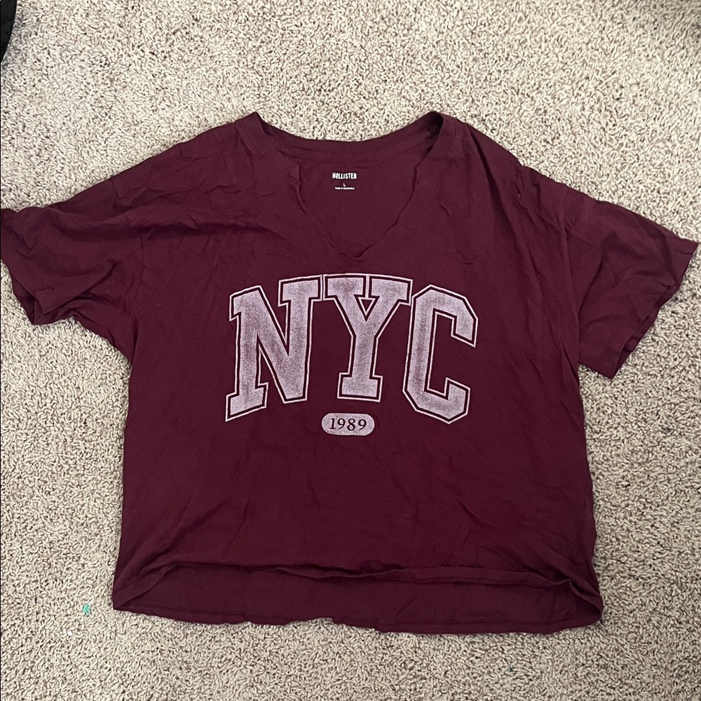 Hollister Women's Off-Shoulder Burgundy NYC Graphic Tee